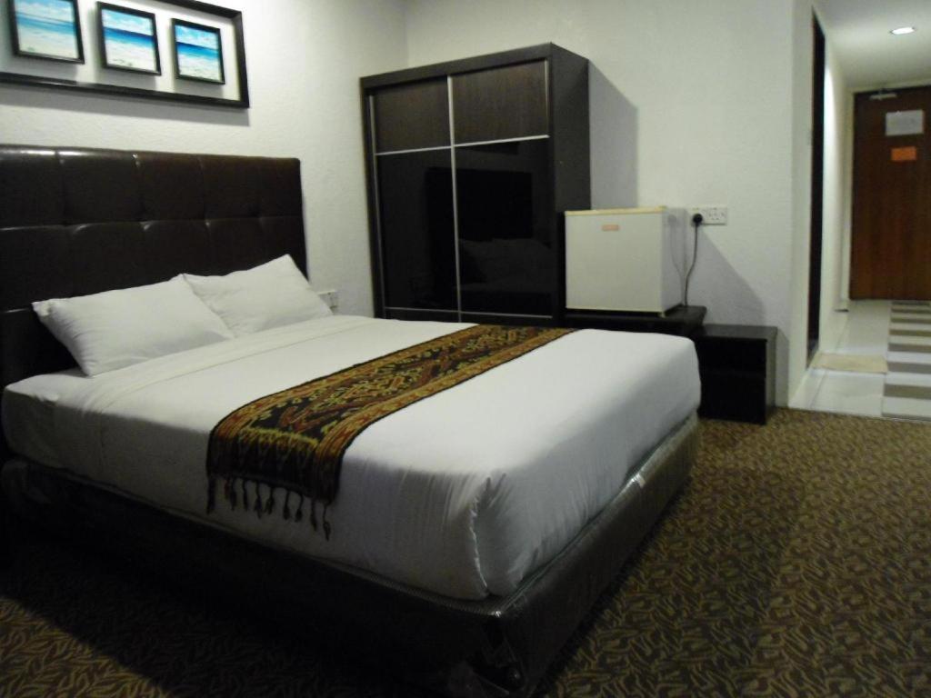 Regent Hotel Bintulu Kültér fotó