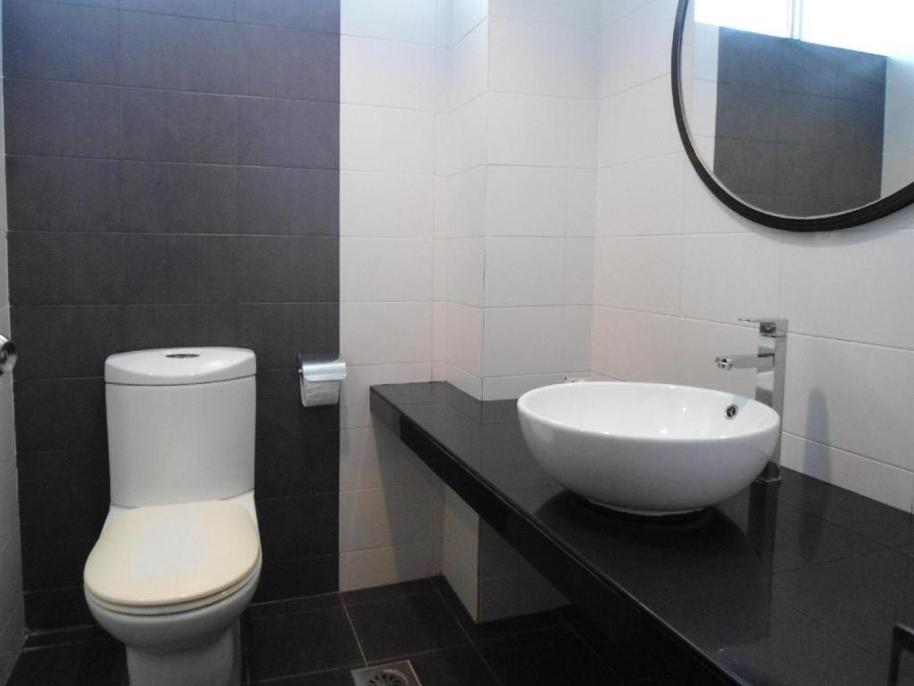 Regent Hotel Bintulu Kültér fotó