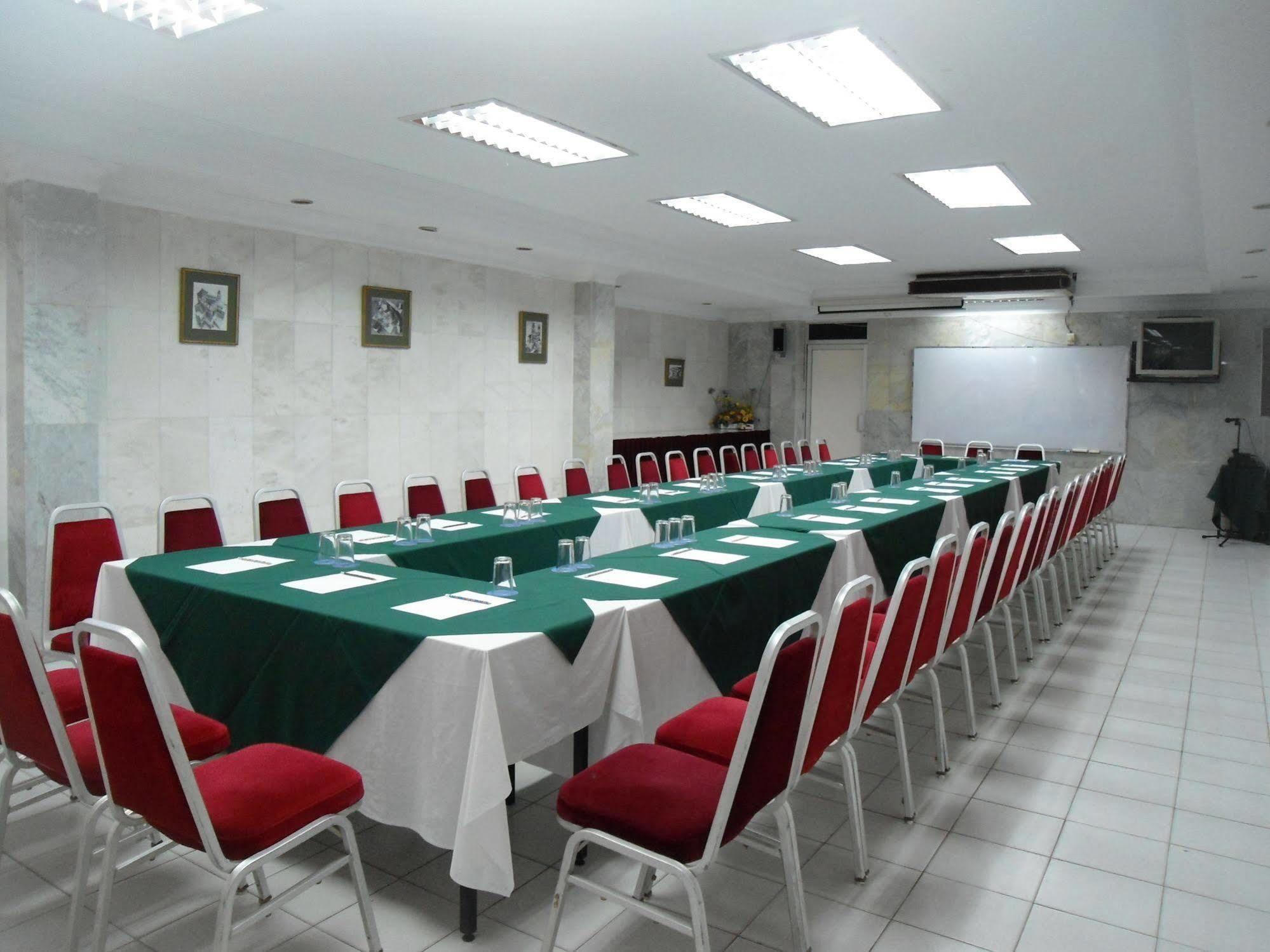 Regent Hotel Bintulu Kültér fotó
