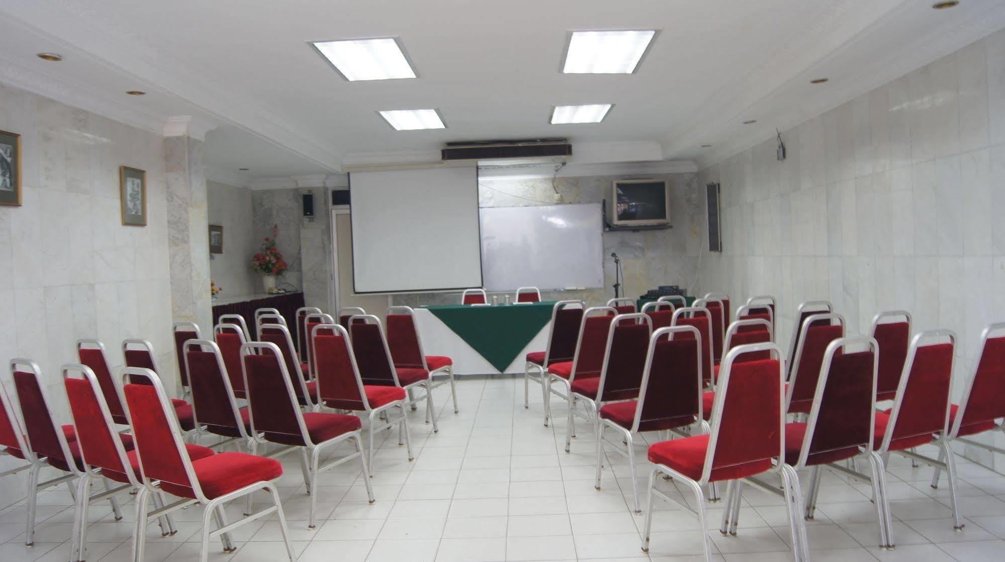 Regent Hotel Bintulu Kültér fotó
