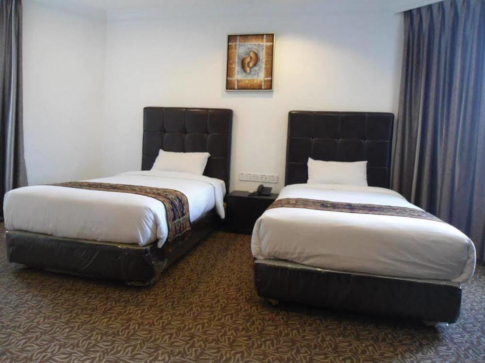 Regent Hotel Bintulu Kültér fotó