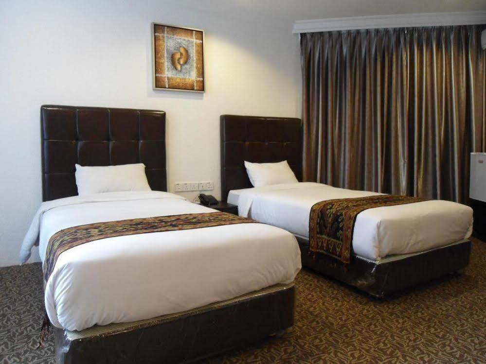 Regent Hotel Bintulu Kültér fotó